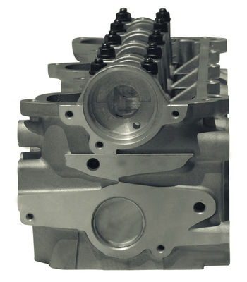 X17TD 4EE1T 4EEAT 17DR رأس الاسطوانة لـ أوبيل كومبو Astra F Vectra A Kadett E MAZDA 323 SV 1.7L 8V 5607008 5607038 607044 908028